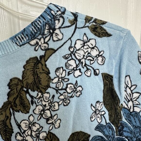 Premise Floral Short Sleeve Knit Top Sweater in Light Blue M EUC - Picture 3 of 6